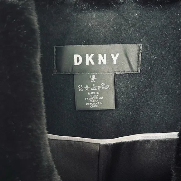 DKNY NWT Rare Black Wool-Blend Dress Coat w/ Plush Faux Fur Collar – XL - Picture 5 of 6